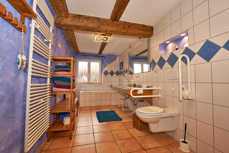 Bild Badezimmer Wohnung Bauernstube